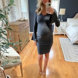 Dark grey, ribbed maternity dress